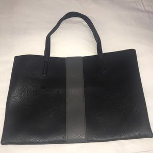 Vince Camino Leather Bag!! 👜👜